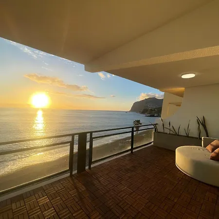 Sunset Views 公寓 *